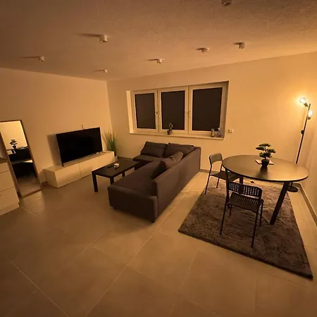 Mit Netflix Nahe Badewelt & Museum * Sinsheim